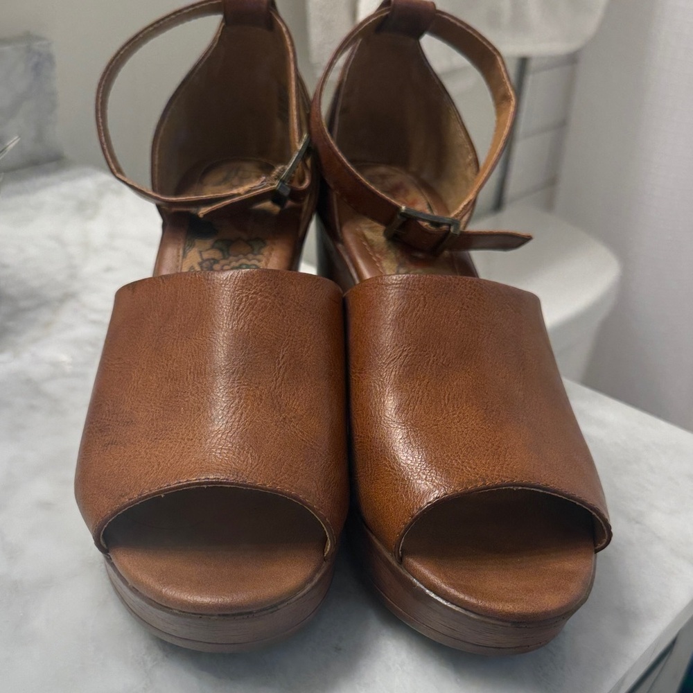 b.o.c. Tan Leather Wedge Sandals